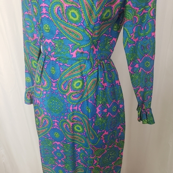 Vintage Sue Brett vibrant paisley dress blue green pink ruffle hem cuff 70s gorg - Picture 5 of 14